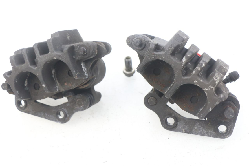 photo de PINZA FRENO DELANTERA SUZUKI GSF N BANDIT 600 (2000 - 2004) - Primer plano técnico