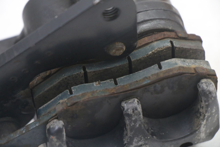 photo de PINZA FRENO DELANTERA KYMCO STRYKER OFF ROAD 125 (1999 - 2005) - Detalles de los puntos de fijación