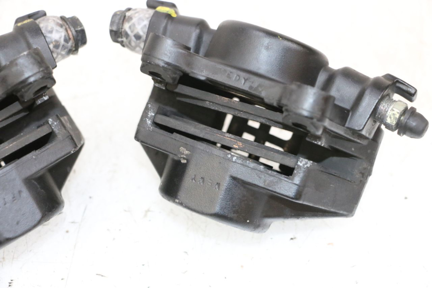 photo de PINZA FRENO DELANTERA PIAGGIO MP3 HPE 300 (2019 - 2026) - Primer plano técnico