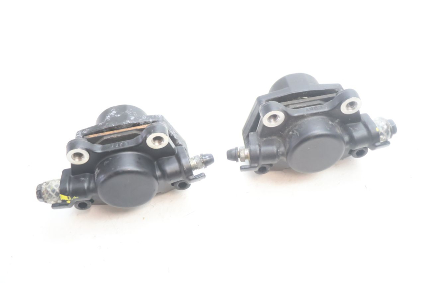 photo de PINZA FRENO DELANTERA PIAGGIO MP3 HPE 530 (2022 - 2026) - Detalles de los puntos de fijación