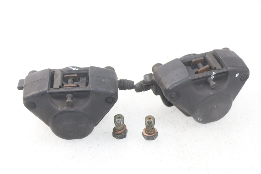 photo de PINZA DE FRENO DELANTERO PIAGGIO MP3 LT 400 (2007 - 2012) - Detalles de los puntos de fijación
