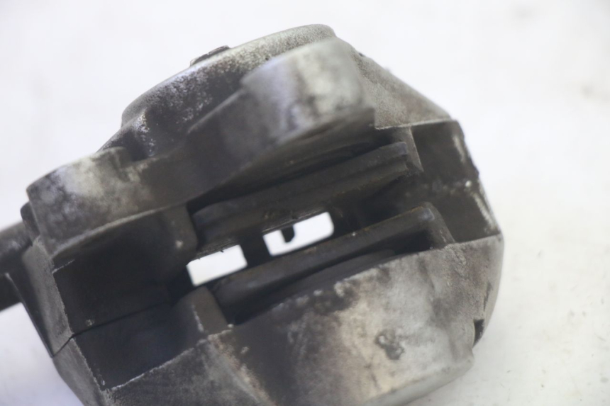 photo de PINZA DE FRENO DELANTERO YAMAHA NEOS NEO'S 4T 50 (2008 - 2016) - Detalles de los puntos de fijación