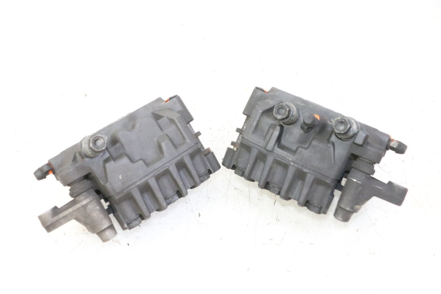 photo de PINZA FRENO DELANTERA HONDA NTV DEAUVILLE 650 (2001 - 2006) - Detalles de los puntos de fijación