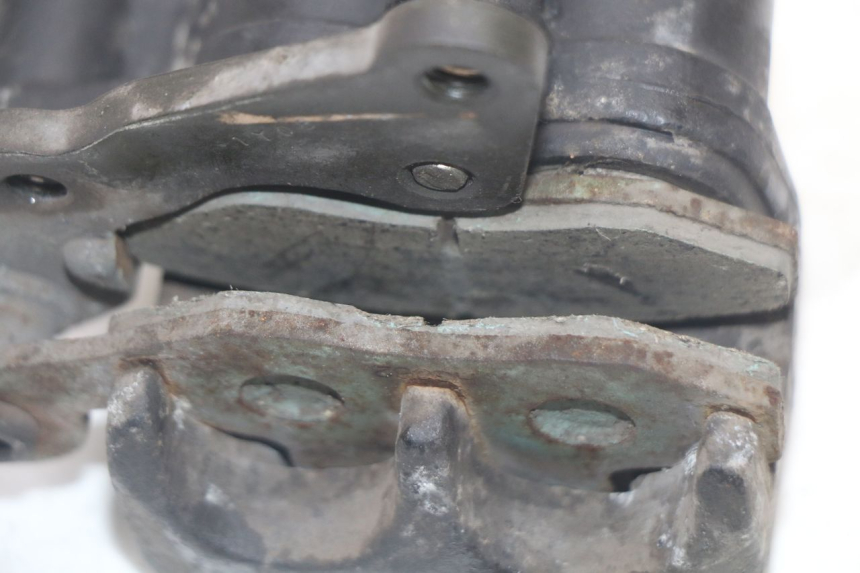 photo de PINZA FRENO DELANTERA PIAGGIO BEVERLY 125 (1998 - 2005) - Detalles de los puntos de fijación