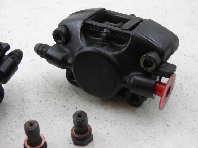 photo de PINZA FRENO DELANTERA PIAGGIO MP3 RL 125 (2006 - 2014) - Detalles de los puntos de fijación