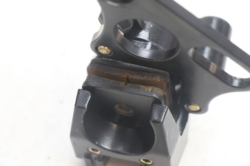 photo de PINZA DE FRENO DELANTERO APOLLO RFZ 150 - Estado de la superficie y material