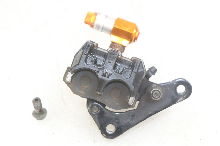 photo de PINZA DE FRENO DELANTERA YAMASAKI ROADSTER 50 (2013 - 2018) - Otra perspectiva