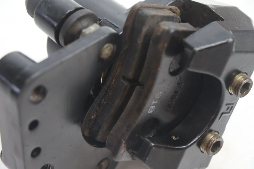 photo de PINZA FRENO DELANTERA TNT MOTOR ROMA 12' 2T 50 (2007 - 2018) - Detalles de los puntos de fijación