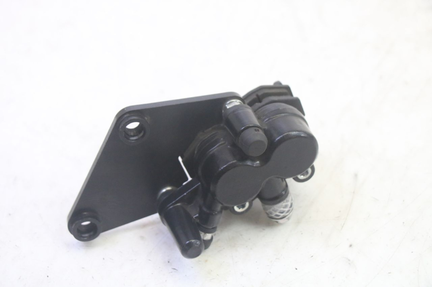 photo de FRENO DELANTERO JM MOTORS SANTANA EVO 50 (2024 - 2026) - Primer plano técnico