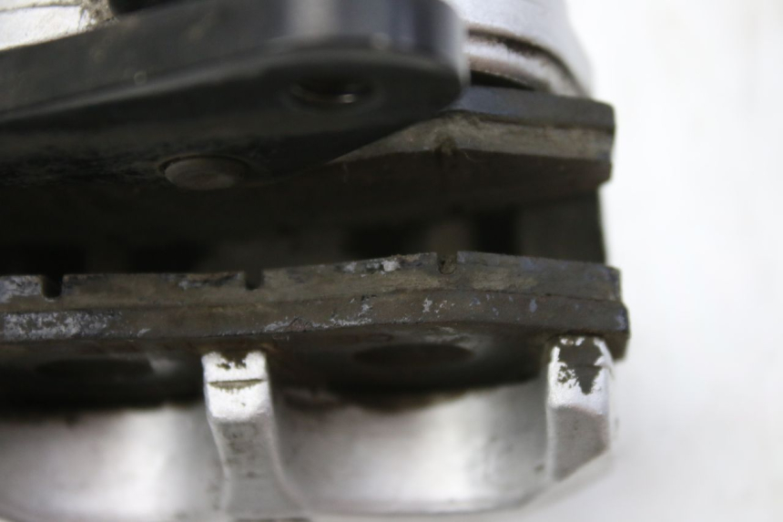 photo de PINZA DE FRENO DELANTERO KYMCO SENTO 100 (2008 - 2013) - Estado de la superficie y material