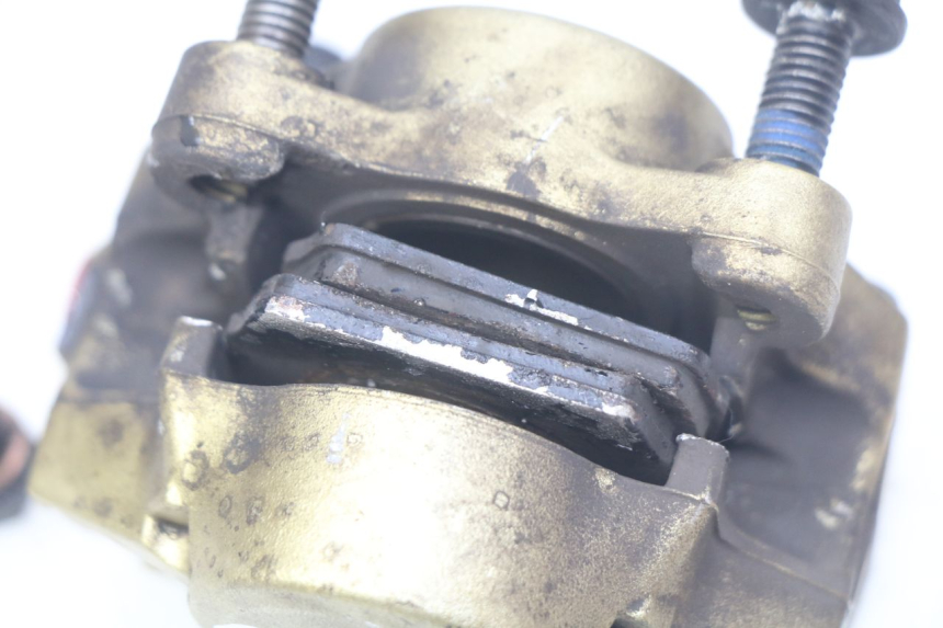 photo de PINZA DE FRENO DELANTERA YAMAHA SLIDER NAKED 50 (2004 - 2018) - Primer plano técnico