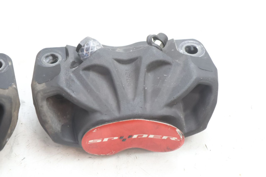 photo de PINZA FRENO DELANTERA CAN-AM SPYDER RS 1000 (2008 - 2012) - Vista general del producto