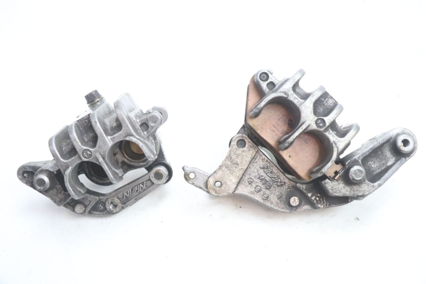 photo de PINZA FRENO DELANTERA HONDA ST PAN EUROPEAN 1100 (1990 - 2002) - Detalles de los puntos de fijación