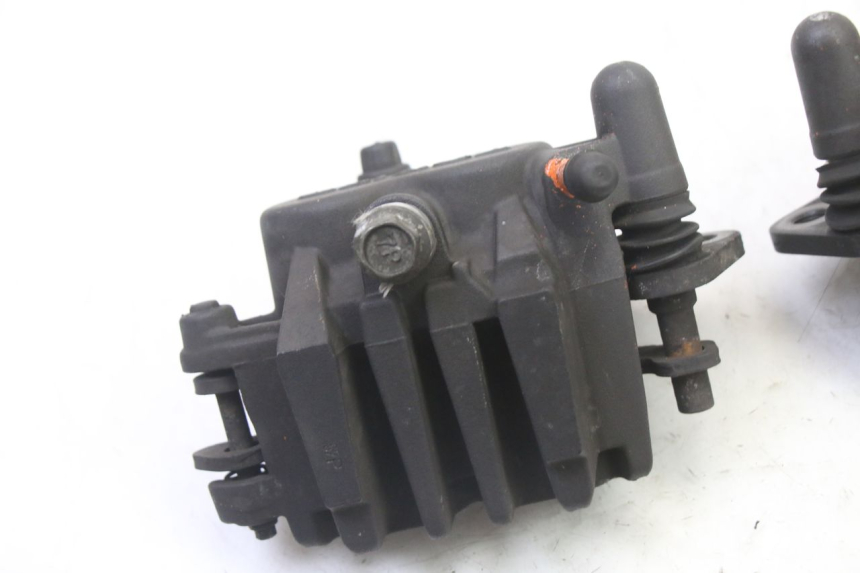 photo de PINZA FRENO DELANTERA SUZUKI SV S 650 (2003 - 2009) - Primer plano técnico