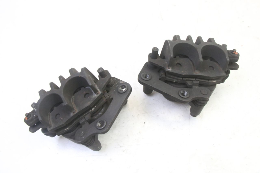 photo de PINZA FRENO DELANTERA SUZUKI SV S 650 (2003 - 2009) - Detalles de los puntos de fijación