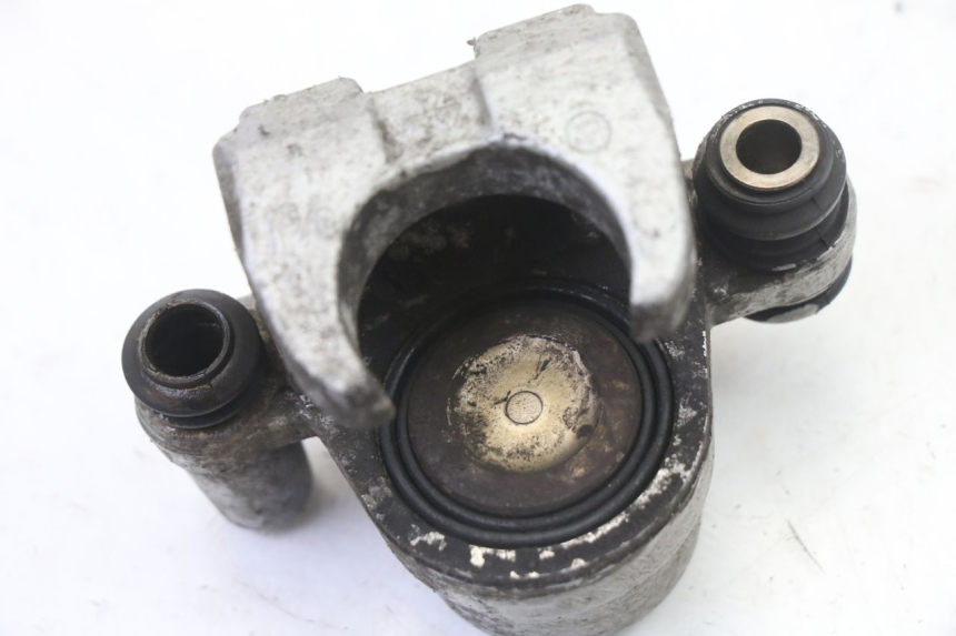 photo de PINZA FRENO DELANTERA YAMAHA TDR DELTABOX 125 (1997 - 2003) - Detalles de los puntos de fijación