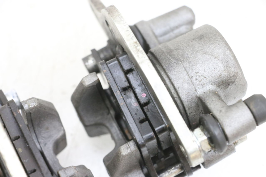 photo de PINZA FRENO DELANTERA YAMAHA TRICITY 300 (2020 - 2024) - Otra perspectiva