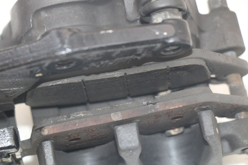 photo de PINZA DE FRENO DELANTERA KAWASAKI VERSYS ABS 650 (2015 - 2018) - Zoom sobre los componentes