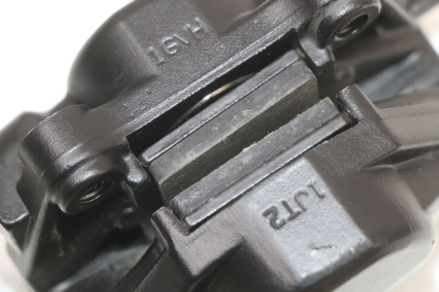 photo de PINZA FRENO DELANTERA PIAGGIO VESPA PRIMAVERA 4T 50 (2021 - 2024) - Detalles de los puntos de fijación