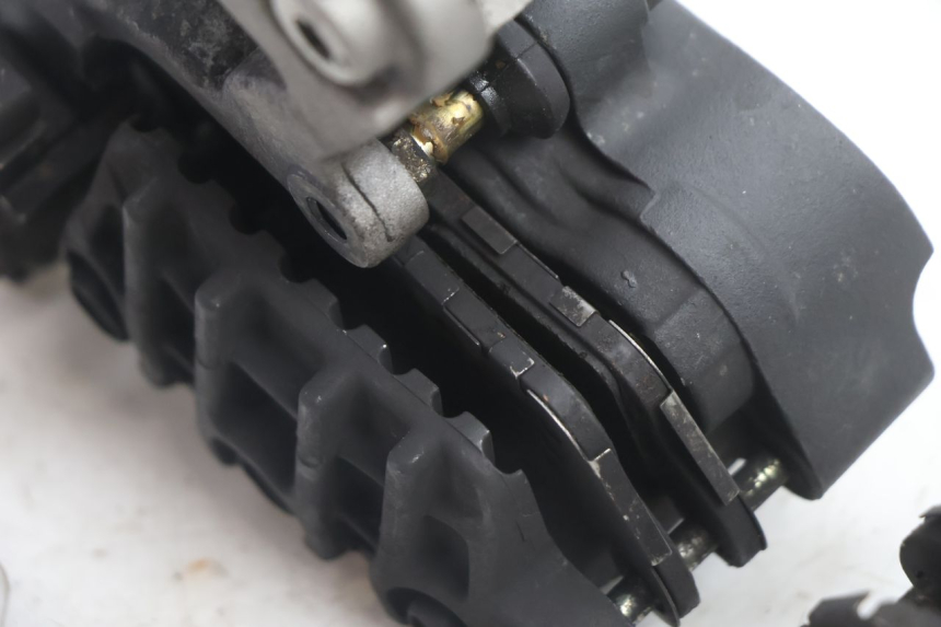 photo de PINZA FRENO DELANTERA HONDA VFR FI RC46 800 (1998 - 2001) - Características distintivas