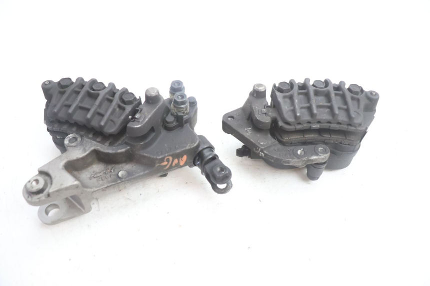 photo de PINZA FRENO DELANTERA HONDA VFR FI RC46 800 (1998 - 2001) - Estado de la superficie y material