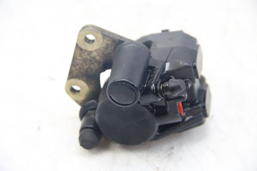 photo de PINZA DE FRENO DELANTERO PEUGEOT VIVACITY NEW 4T 50 (2008 - 2017) - Detalles de los puntos de fijación