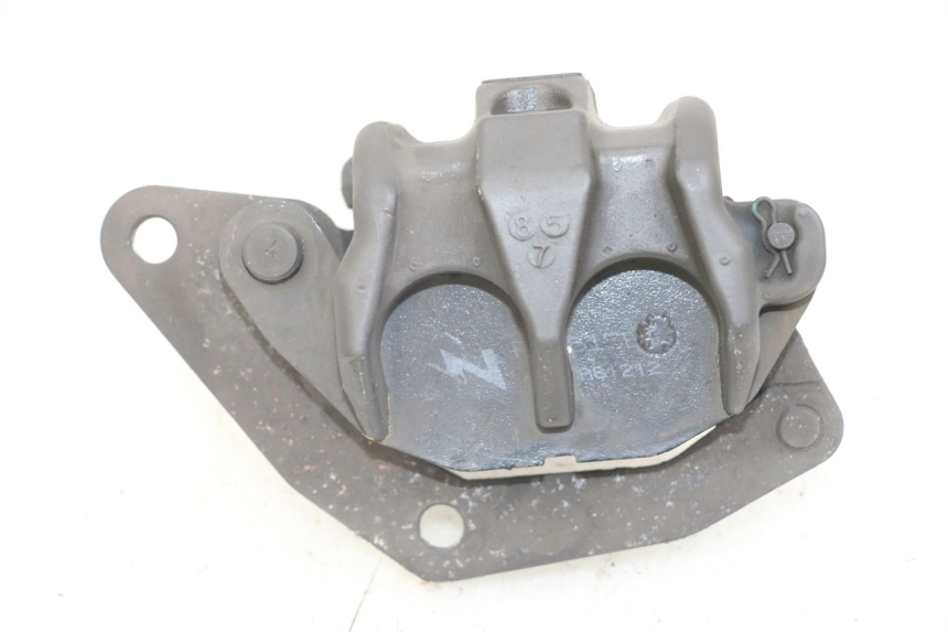 photo de PINZA DE FRENO DELANTERO YAMAHA XMAX X-MAX ABS 125 (2017 - 2020) - Otra perspectiva