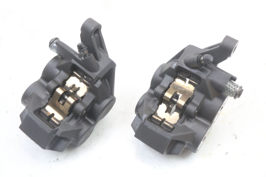 photo de PINZA FRENO DELANTERA YAMAHA FZ1 FAZER 1000 (2007 - 2009) - Primer plano técnico