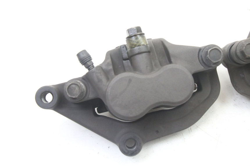 photo de PINZA FRENO DELANTERA YAMAHA XJ6 600 (2008 - 2016) - Detalle de la pieza
