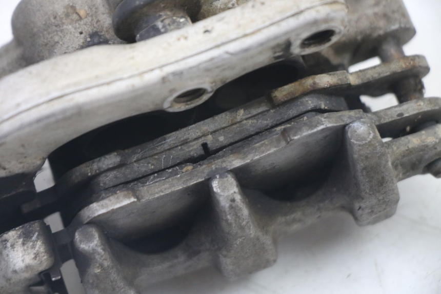 photo de PINZA FRENO DELANTERA YAMAHA YZ-F YZF 250 (2007 - 2013) - Detalles de los puntos de fijación