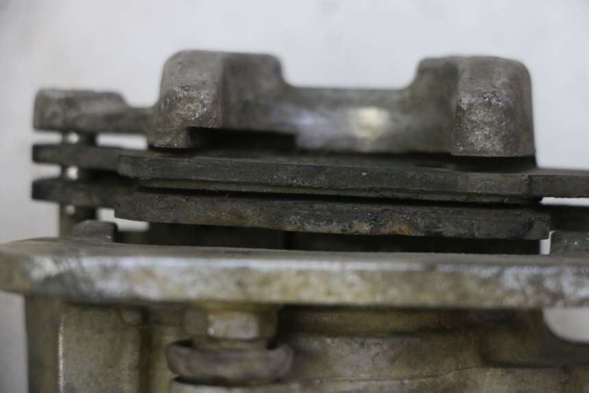 photo de PINZA FRENO DELANTERA YAMAHA YFM R RAPTOR 250 (2008 - 2014) - Detalles de los puntos de fijación