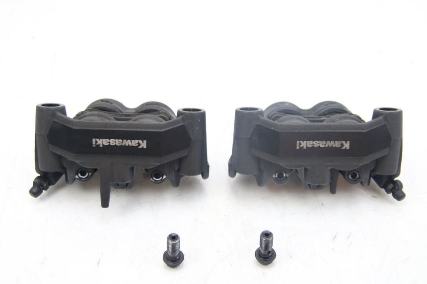 photo de PINZA DE FRENO DELANTERA KAWASAKI Z ABS 1000 (2014 - 2020) - Otra perspectiva