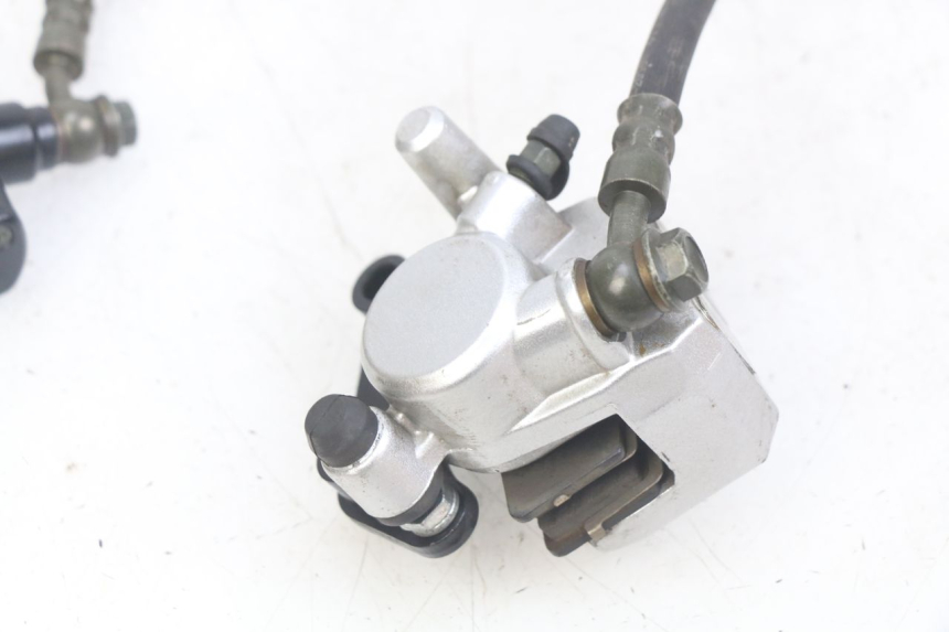 photo de PINZA DE FRENO DELANTERA UNIVERSAL BIKE ZN50QT-11B 50 (2018 - 2021) - Estado de la superficie y material