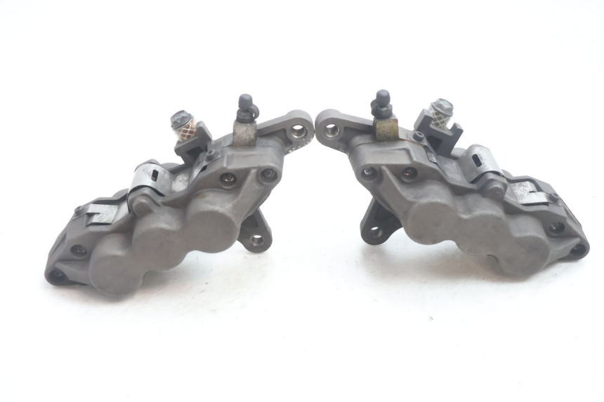 photo de PINZA FRENO DELANTERA KAWASAKI ZX-6R ZX6R 600 (2000 - 2002) - Estado de la superficie y material