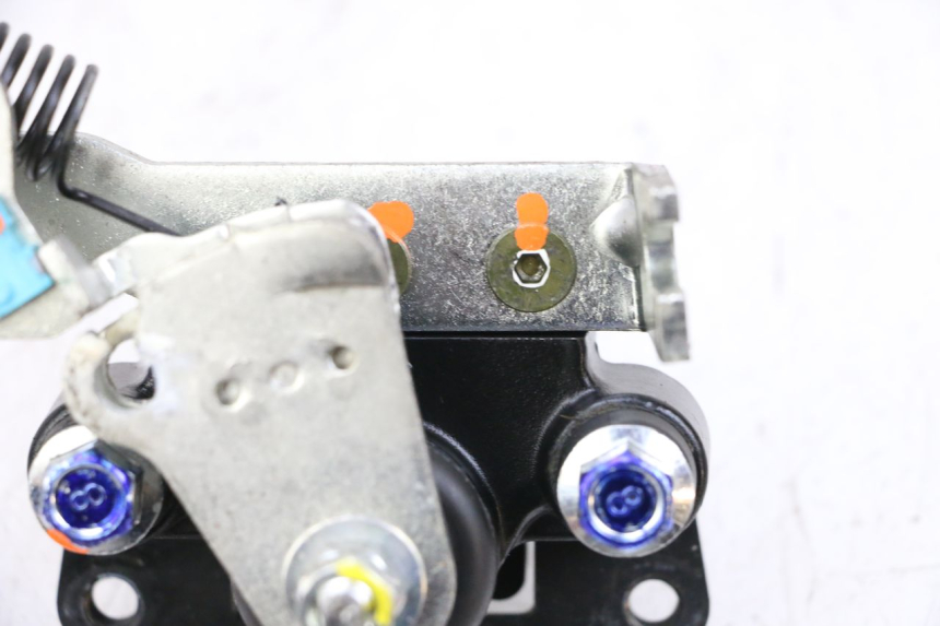 photo de PINZA FRENO ROLL LOCK PIAGGIO MP3 HPE 300 (2019 - 2026) - Recambio usado revisado