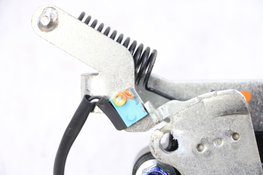 photo de PINZA FRENO ROLL LOCK PIAGGIO MP3 HPE 300 (2019 - 2026) - Marcados y referencias originales