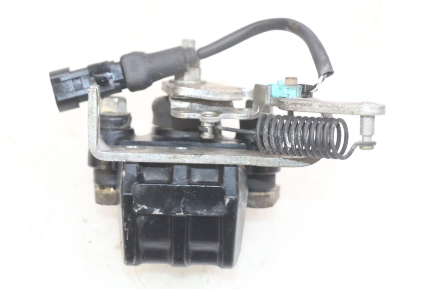 photo de PINZA DE FRENO ROLL LOCK PIAGGIO MP3 LT 400 (2007 - 2012) - Primer plano técnico