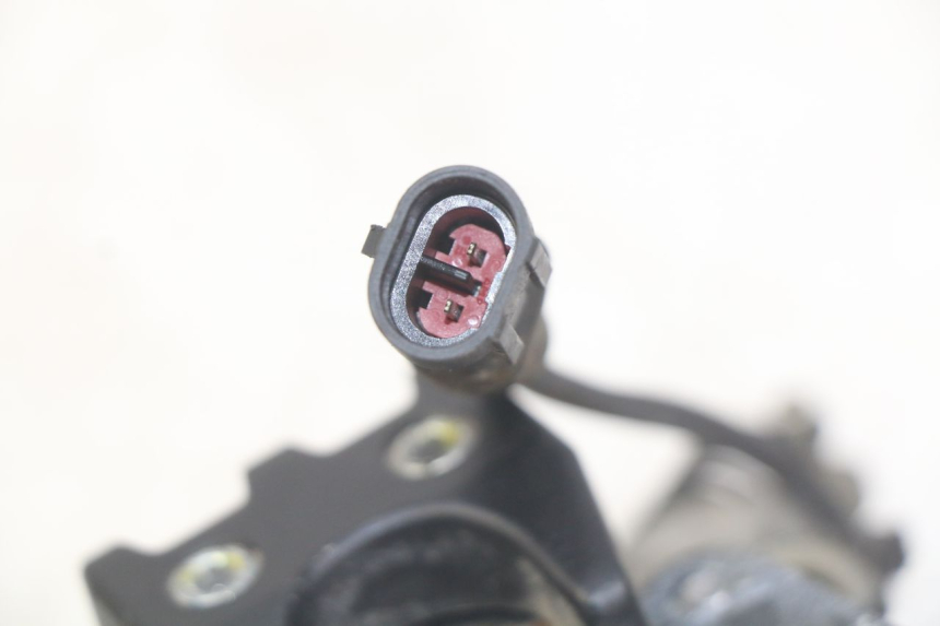 photo de PINZA DE FRENO ROLL LOCK PIAGGIO MP3 RL 250 (2006 - 2010) - Zoom estado de uso