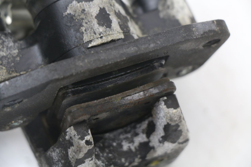 photo de PINZA DE FRENO ROLL LOCK PIAGGIO MP3 125 (2006 - 2014) - Detalles de los puntos de fijación