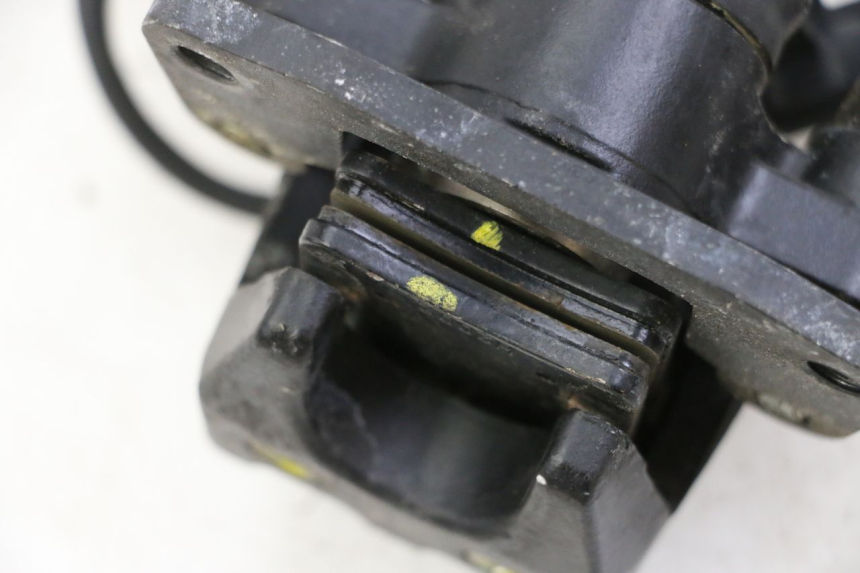 photo de PINZA DE FRENO ROLL LOCK PIAGGIO MP3 500 (2014 - 2017) - Primer plano técnico