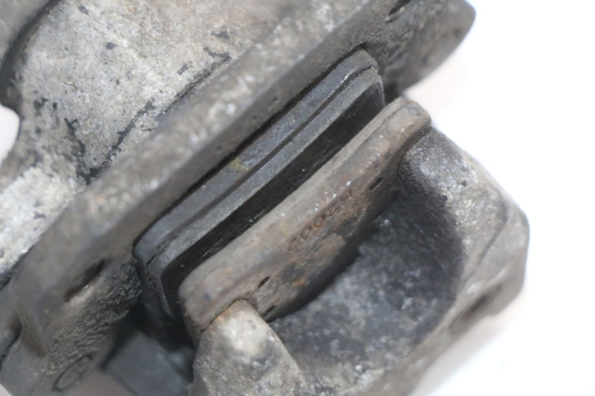 photo de PINZA DE FRENO PIAGGIO MP3 125 (2006 - 2014) - Detalles de los puntos de fijación