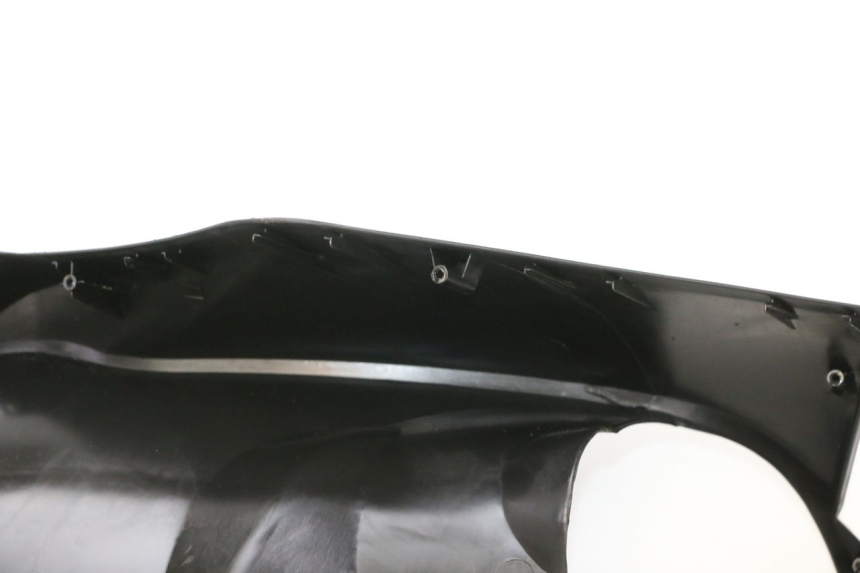 photo de CARENADO FRONTAL KYMCO AGILITY CITY 4T 50 (2008 - 2016) - Detalles de los puntos de fijación