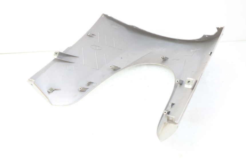 photo de FRENTE. ECCITY ARTELEC 670 1 (2013 - 2017) - Estado de la superficie y material