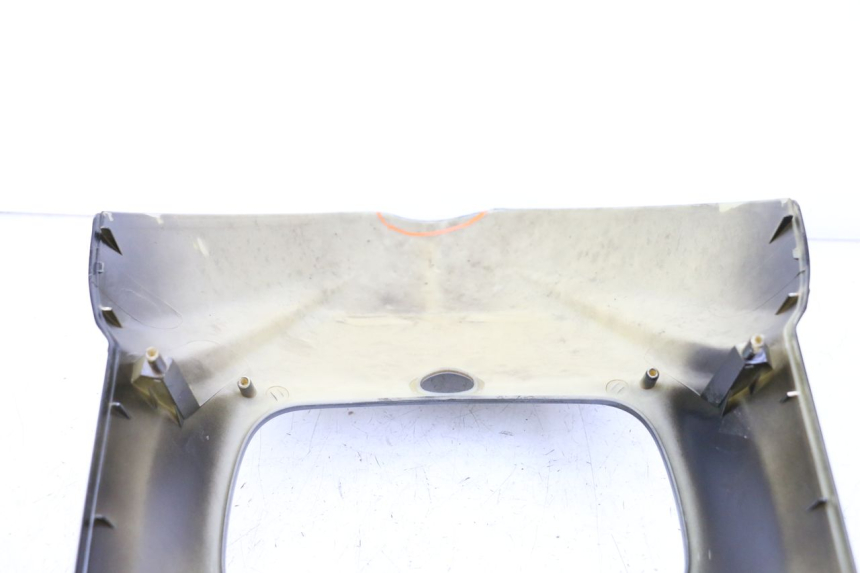 photo de CARENADO FRONTAL YAMAHA BW'S 50 (2004 - 2017) - Detalles de los puntos de fijación