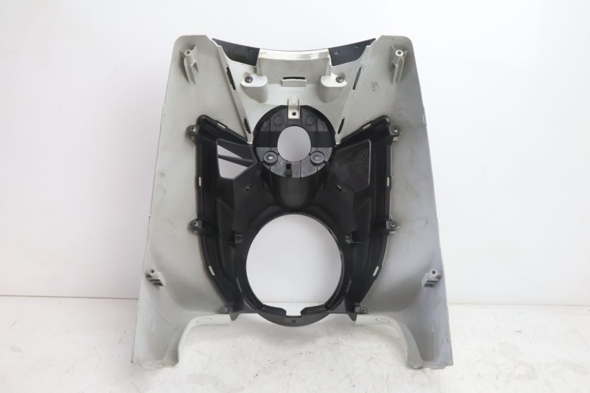 photo de CARENADO FRONTAL YAMAHA BW'S BWS 125 (2010 - 2013) - Zoom sobre los componentes