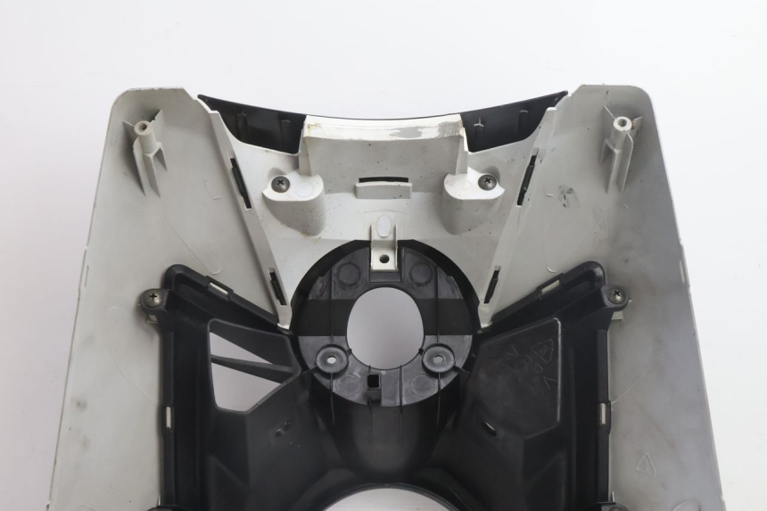 photo de CARENADO FRONTAL YAMAHA BW'S BWS 125 (2010 - 2013) - Primer plano de alta resolución