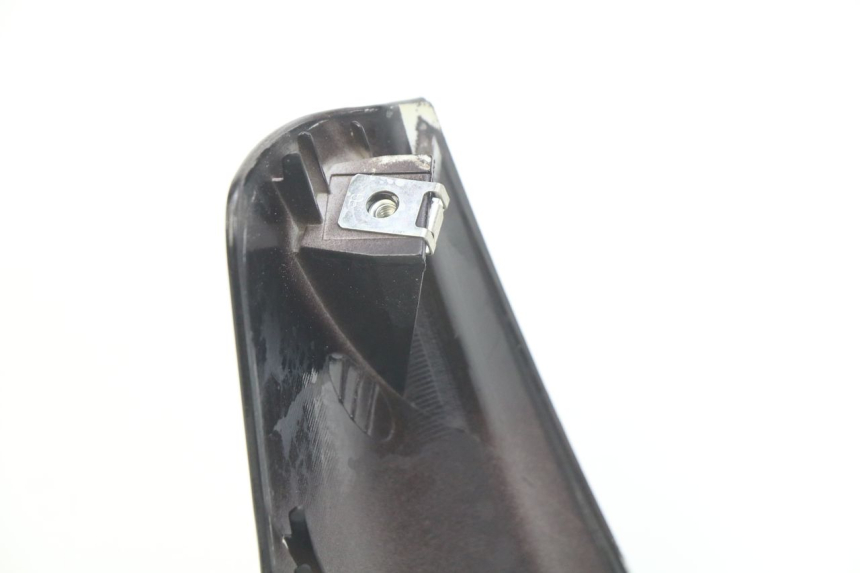 photo de CARENADO FRONTAL PEUGEOT ELYSTAR 50 (2002 - 2014) - Detalles de los puntos de fijación