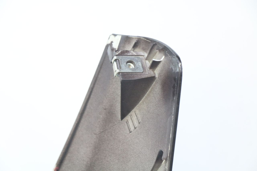 photo de CARENADO FRONTAL PEUGEOT ELYSTAR 50 (2002 - 2014) - Estado de la superficie y material
