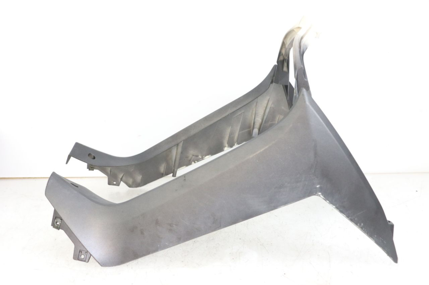 photo de CARENADO FRONTAL JM MOTORS EVOLIS 4T 50 (2018 - 2022) - Características distintivas