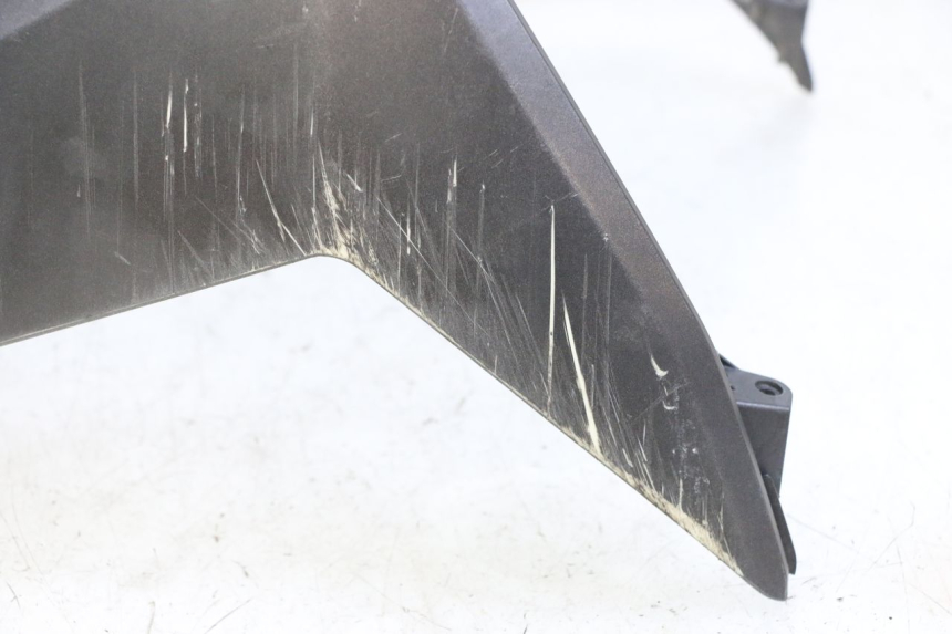 photo de CARENADO FRONTAL JM MOTORS EVOLIS 4T 50 (2018 - 2022) - Detalles de los puntos de fijación